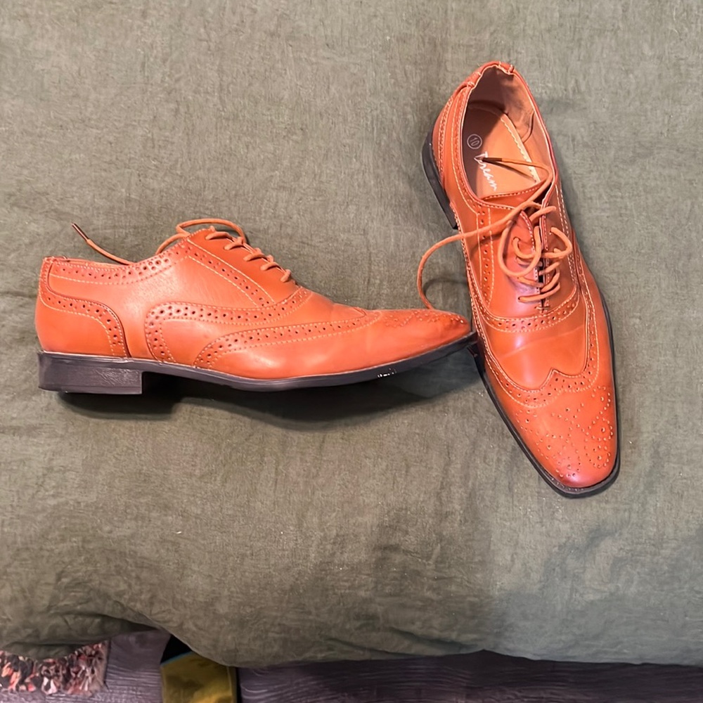 Dream Seek Brown size 10 dress shoes